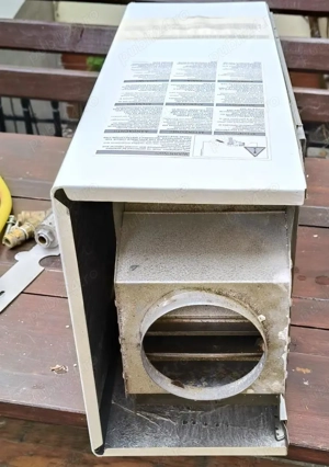 Instant apa calda Ariston, pe gaz, 19 kW, 11 l min