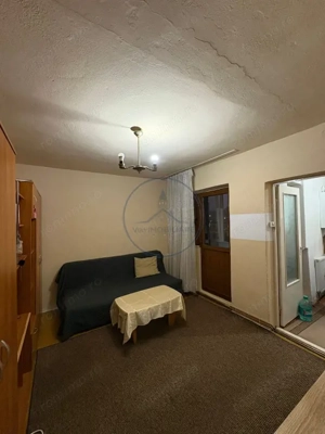  Garsonieră de închiriat – Calea Moldovei, vis-a-vis de Liceul Sportiv