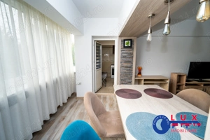 ID 384 Apartament 3 camere * Str BABADAG