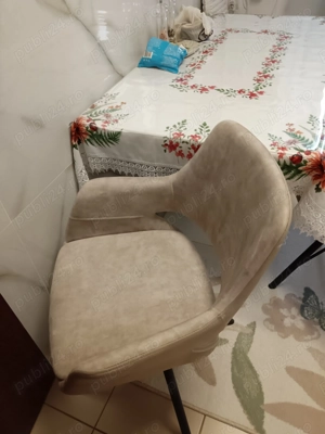 vand masa cu scaune scoica