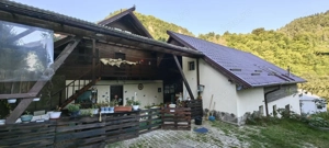 Vila  pensiune - 11 camere - Moieciu  de jos