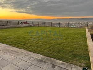 Casa superba la cheie, panouri fotovoltaice, central Dezmir - imagine 15