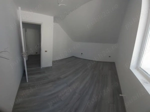 Casa Single-parter cu mansarda, bucatarie inchisa, 4 camere, 237 mp teren - imagine 4