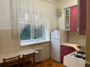  garsoniera de inchiriat in zona Rahova - imagine 3