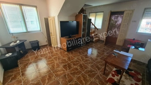 Casă de vânzare în comuna Albeștii de Argeș, județ Argeș. - imagine 9