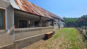 Casă de vânzare în comuna Albeștii de Argeș, județ Argeș. - imagine 16