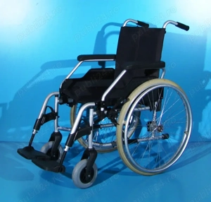 Scaun cu rotile  Meyra - latime sezut 43 cm