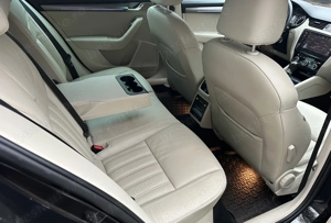 Skoda Octavia Limuzina 1.6 TDI DSG - imagine 7