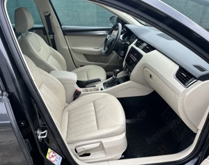 Skoda Octavia Limuzina 1.6 TDI DSG - imagine 9