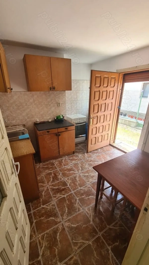 Casă de vânzare în comuna Albeștii de Argeș, județ Argeș. - imagine 8