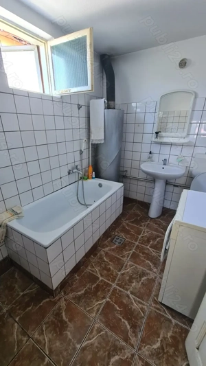 Casă de vânzare în comuna Albeștii de Argeș, județ Argeș. - imagine 7