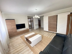 Apartament 3 camere, zona Intim, bloc Bermo - imagine 4