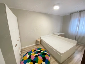 Apartament 3 camere, zona Intim, bloc Bermo - imagine 5