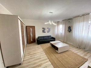 Apartament 3 camere, zona Intim, bloc Bermo - imagine 3