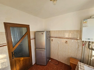 Inchiriez  apartament 3 camere