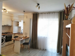Apartament 2 camere, Zona Mall + Parcare+Boxa+Chiriasi - imagine 2