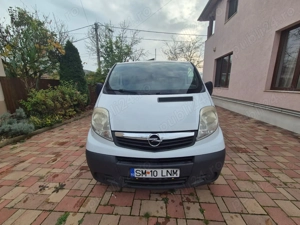 Opel Vivaro L2 (varianta lungă)   8+1 locuri   2011   Motor 2.0 CDTI - imagine 2