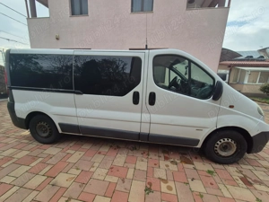 Opel Vivaro L2 (varianta lungă)   8+1 locuri   2011   Motor 2.0 CDTI - imagine 4