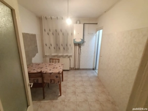 Proprietar,Vând in Zona Take Ionescu-Barnutiu,la Etajul 1,Cu Centrala+Boxa,Pret Usor Neg 