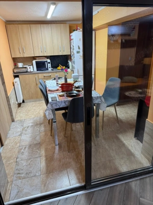 Apartament decomandat -parter - Zona olimpia - imagine 9