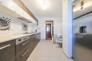 Apartament 4 camere decomandat, parcare, zona Centrala - imagine 4