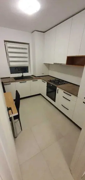 Apartament 2 cam 53 mp, etaj intermediar, cu loc de parcare, Tractorul - Coresi - imagine 4