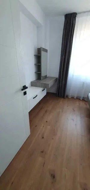 Apartament 2 cam 53 mp, etaj intermediar, cu loc de parcare, Tractorul - Coresi - imagine 3