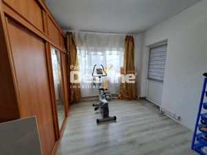Apartament 3 camere, decomandat ,  Valea Lupului, 88.900 euro - imagine 3