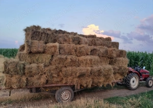 Tractor mitsubishi cu remorcă 