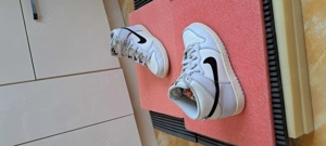 Adidasi unisex Nike 33.5-34