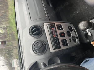 Vând Dacia Logan af 2005 in stare de functionare - imagine 6