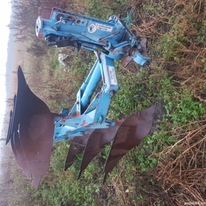 Vând plug reversibil 