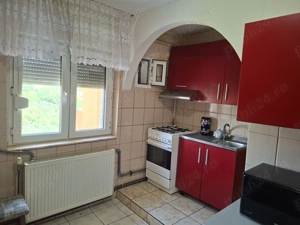 Vand apartament 4 camere, zona centrala - imagine 9