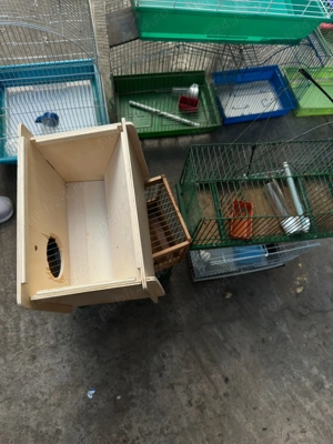 Vând colivii diferite modele ,folosite puțin, aproape noi. - imagine 3