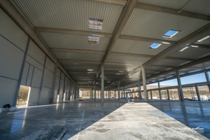 Hale clasa A, suprafete de la 1300 la 9000 mp  - imagine 2