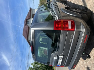 Land Rover Discovery 3 - imagine 4