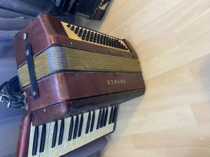 Vând acordeon Hohner sită la preț f bun! - imagine 2