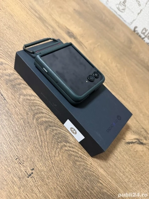 Vand Motorola Razr 60 Ultra  - imagine 4