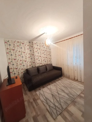 Închiriez apartament cu 2 camere 