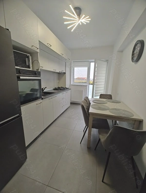 Proprietar, apartament 2.5 camere spațios, prima închiriere,decomandat - imagine 4
