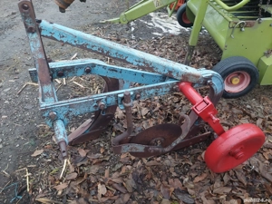 plug cu 2 trupițe sarbesc  - imagine 2