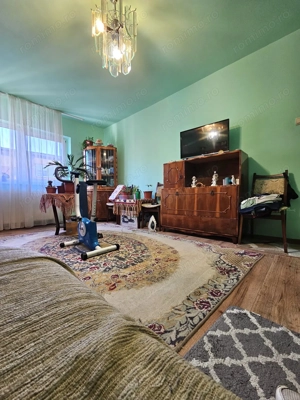 Proprietar , vand apartament 2 camere decomandat zona Cetate   Stadion