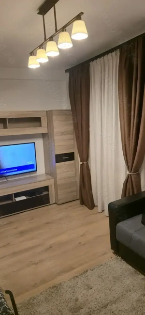 Închiriez garsonieră