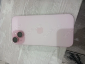 Vând iPhone 15