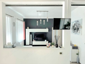 Apartament deosebit, ultracentral   o oază de liniște în inima Oradiei - imagine 4