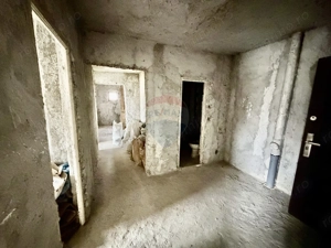 Apartament cu 4 camere