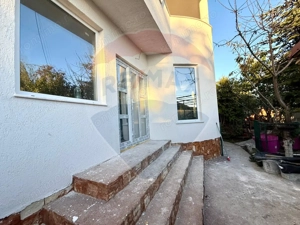 Casa de vanzare in Eforie Nord teren proprietate 300 mp - imagine 11