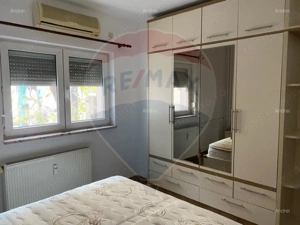 Apartament de inchiriat 4 cam în zona Stefan cel Mare