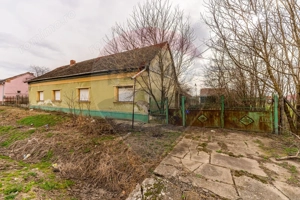 Teren + casa cu potential in centrul loc. Galsa, fs- 30m - imagine 4