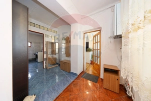 Casă cu 5 camere si curte, de vânzare, zona Centrul Istoric! - imagine 4